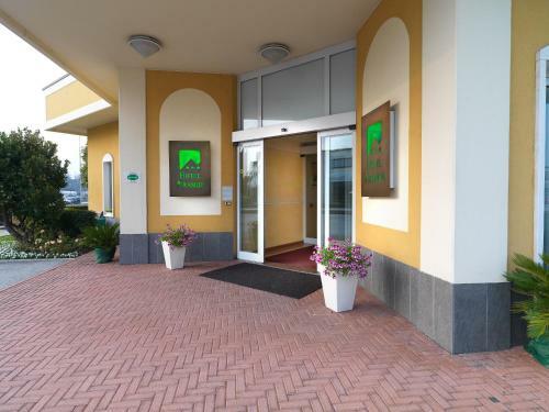 Piramidi Hotel