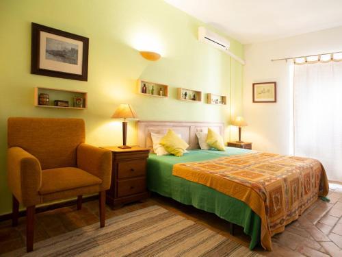 Hostal Casa Visconde De Bouzoes