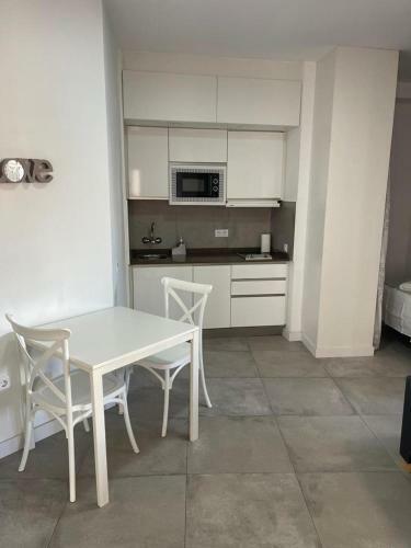 Apartamento 180 Home. Rinc�n De Triana