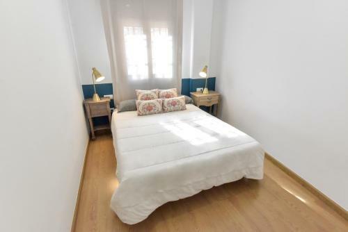 New! Retro Apartment In Central Neighbourhood