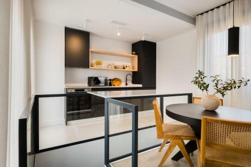 Apartamento Stylish Designer Duplex-3beds 2baths-puerta Carmona Centro