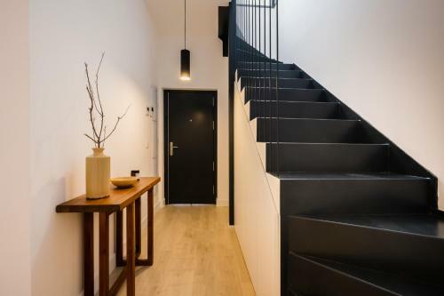 Apartamento Stylish Designer Duplex-3beds 2baths-puerta Carmona Centro