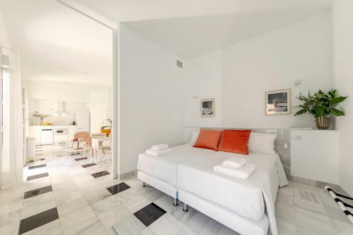Aurora Terrace Apartments