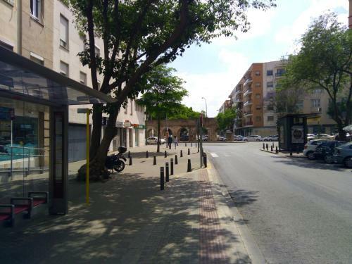 Apartamento Piso Para 6 Junto Al Acueducto. A Pasos Del Centro