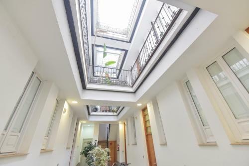New! Bohemian Center Apartment