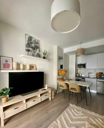 Nuevo Moderno Apartamento De Lujo