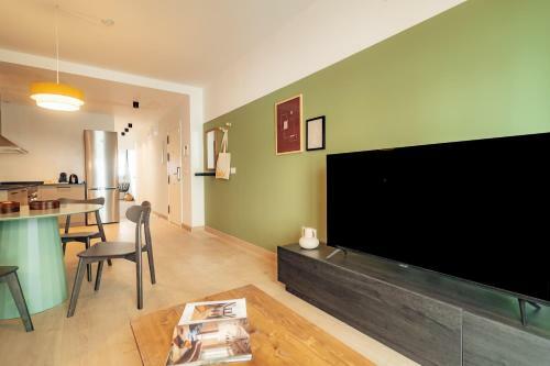 Los Olivos Apartments By Olala Homes