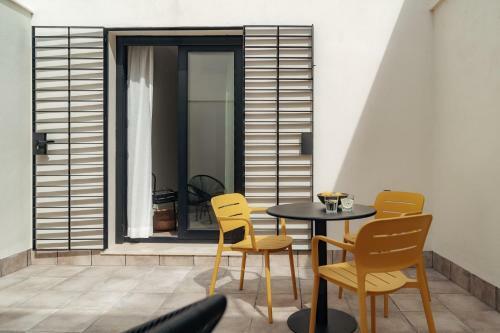 Los Olivos Apartments By Olala Homes
