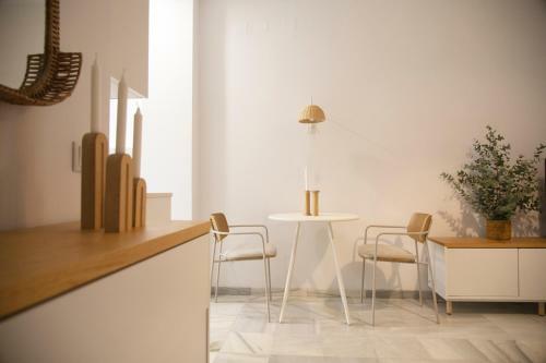 Reyes Cat�licos II Suite Apartment