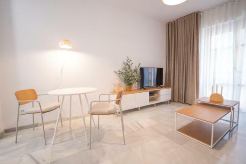 Reyes Cat�licos II Suite Apartment