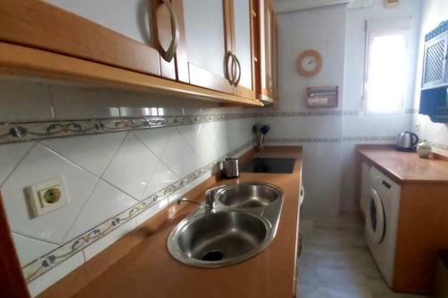 Apartamento Junto A La Calle Betis: El Coraz�n De Triana