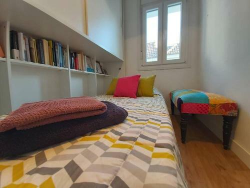 Luminoso Apartamento En El Centro, Con Mucho Arte