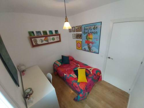 Luminoso Apartamento En El Centro, Con Mucho Arte