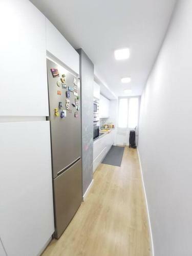 Luminoso Apartamento En El Centro, Con Mucho Arte