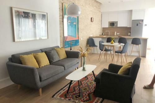 Apartamento Suite En Triana, Tranquilo, Independiente