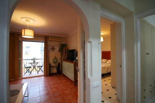 Apartamento En Barrio T�pico. Conoce La Aut�ntica Sevilla