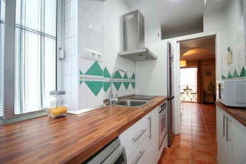 Apartamento En Barrio T�pico. Conoce La Aut�ntica Sevilla