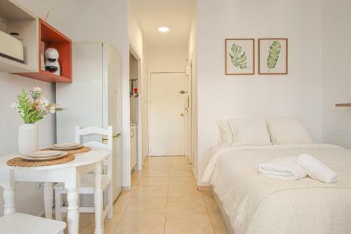 Apartamento New! Fabulous Studio W. Great Views - 15m Giralda