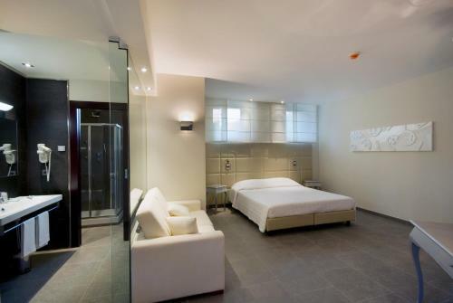 Hostal La Dependance Hotel La Trattoria