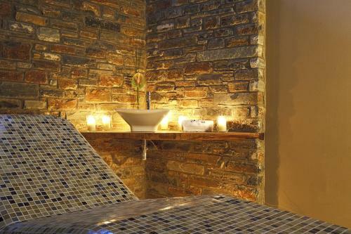 Hotel 12 Months Luxury Resort