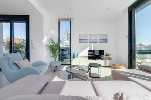 Magn�fica Villa Con Piscina Climatizada