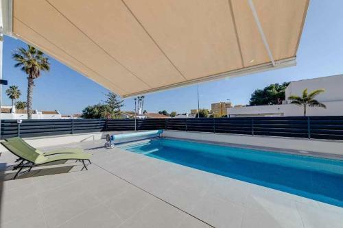Magn�fica Villa Con Piscina Climatizada