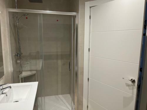 Apartamento Salgeta Reformado Amplio Y Acogedor Con Wifi