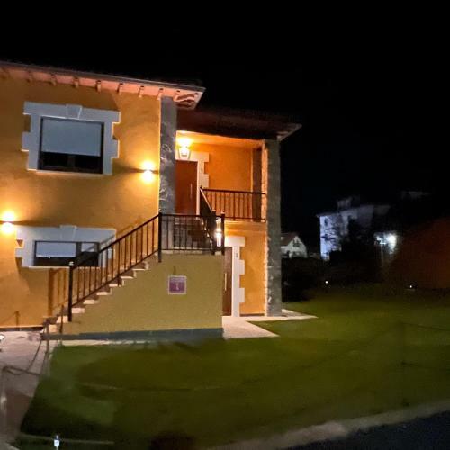 Apartamentos El Roju