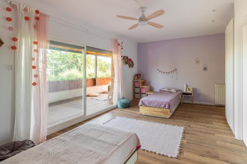 Villa Barcelona�s Tropical Oasis