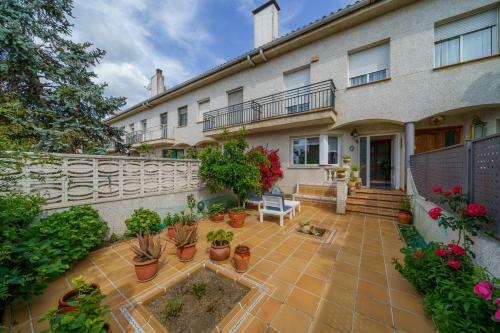 Homeholidaysrentals Espriu- Costa Barcelona