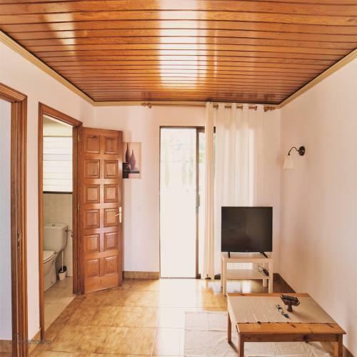 Apartamento Ventoso , Modern Rustic Stay