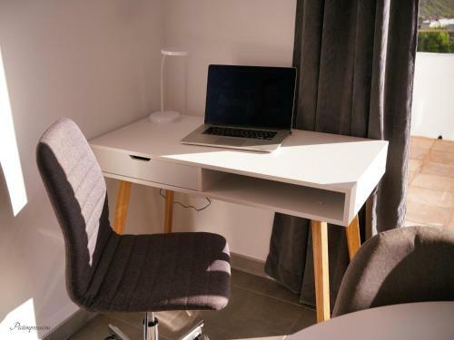 Apartamento Ventoso , Modern Rustic Stay