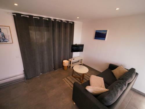 Apartamento Ventoso , Modern Rustic Stay