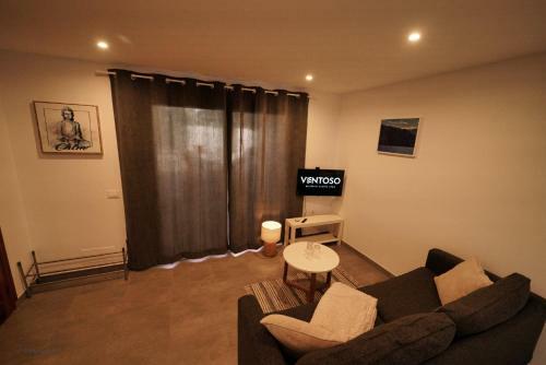 Apartamento Ventoso , Modern Rustic Stay