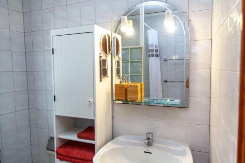 Apartamento Ventoso , Modern Rustic Stay