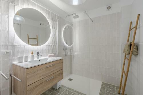 Sea La Vie Apartment - Adults Only