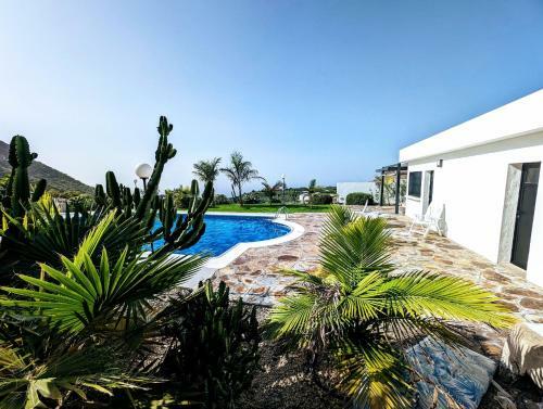 Sea View House Pride & Joy - Adults Only