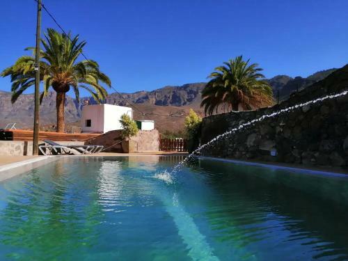 La Casa Vieja De La Monta�a