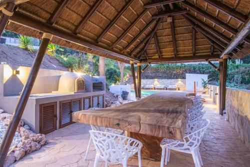 Brand New Villa With Pool For 8 People