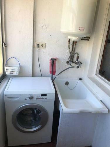 Apartamento Piso Grande Y Muy Luminoso