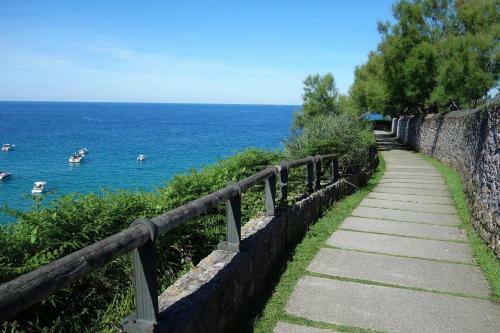 Apartamento A Estrenar Junto Al Sardinero