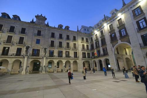 El Apartamento De Emilia