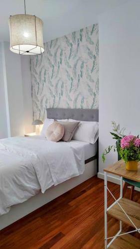 Rosa De Ciudad. Chalet C�ntrico Con Mucha Intimidad