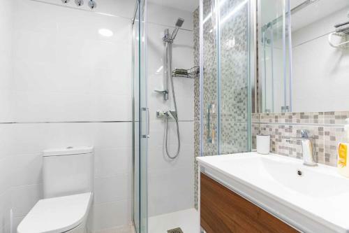 Apartamento Rentafive Nuevo Terraza AA 2 Min Paseo