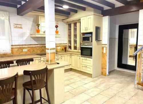 Casa-chalet Monta�esa En Santander Cerca De Playas