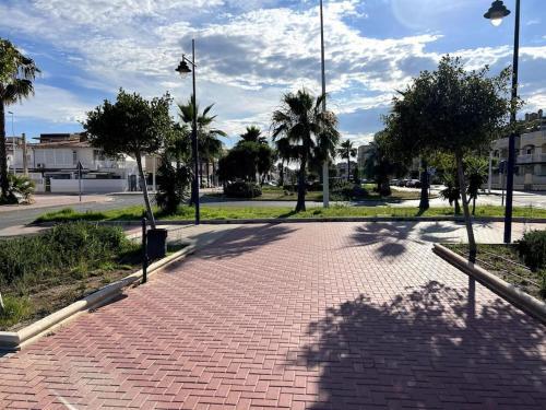 Apartamento Bungalow Acogedor A 300 Metros De La Playa
