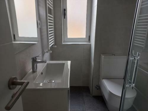 Apartamento En Santander Soleado Y Con Terraza.