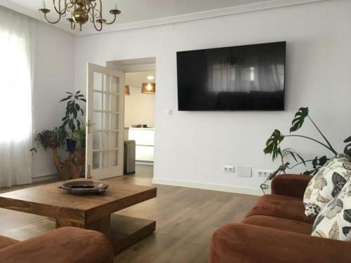 Gran Casa Familiar Al Lado De La Playa