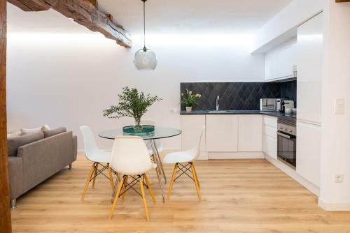 Apartamento Piso Moderno En El Centro Detr�s Del Edificio Banco Santander