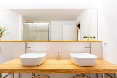 Apartamento Piso Moderno En El Centro Detr�s Del Edificio Banco Santander